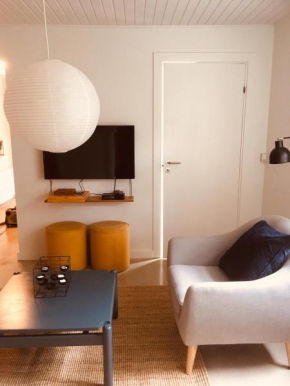 Villa med private værelser og delt køkken/badrum, centralt Viby sj in Viby J
